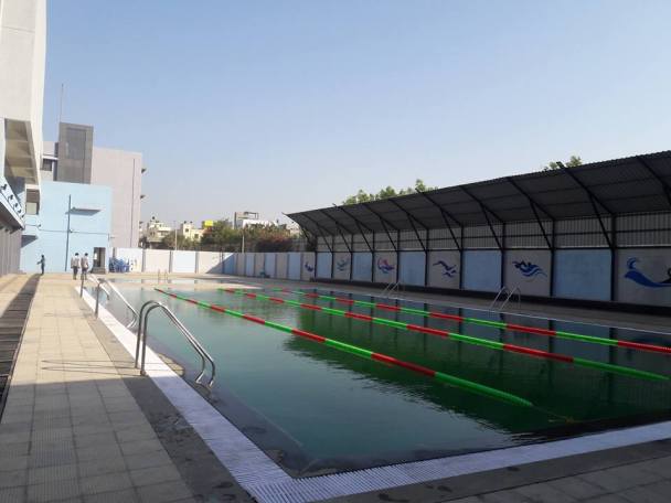 commercial-swimming-pool-design